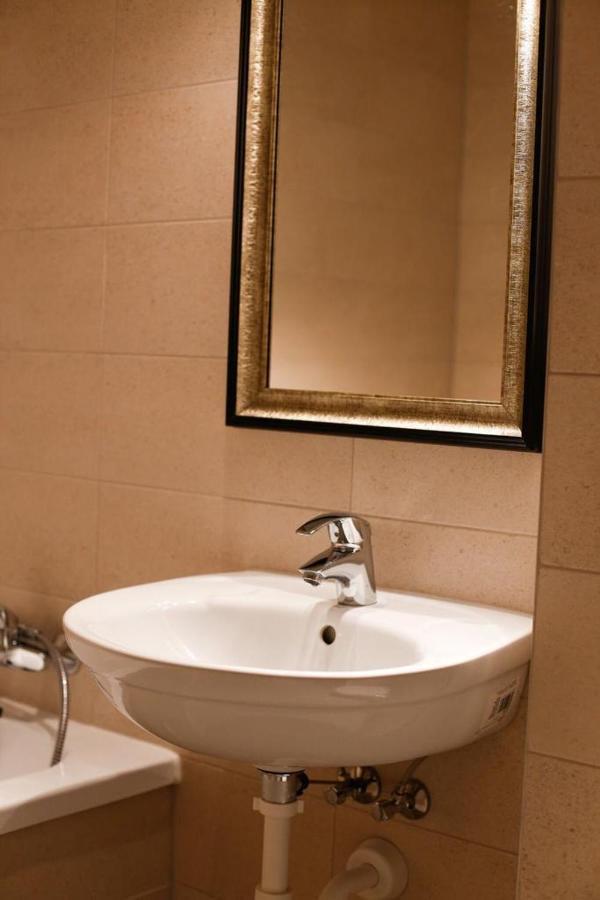 Apartament Safir Braşov Extérieur photo
